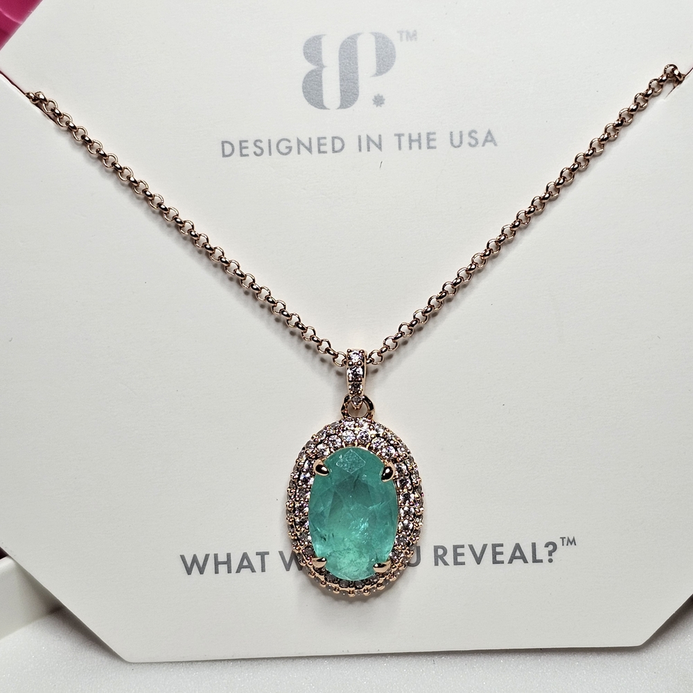 BP Exquisite Emerald Green Pendant Necklace
